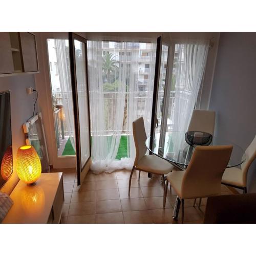 Apartamento excepcional,piscina y 100m de la playa, parking gratis!!