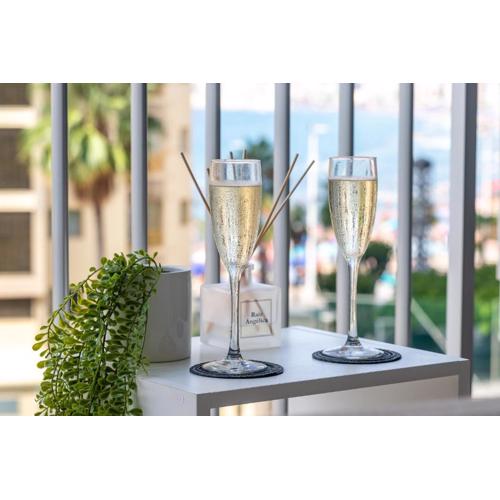 Apartamento Frente al Mar Con Parking