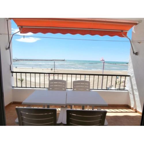Apartamento frente al mar y en el centro