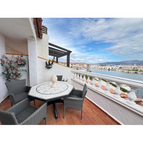 Apartamento Gran Lago con Vistas al Canal