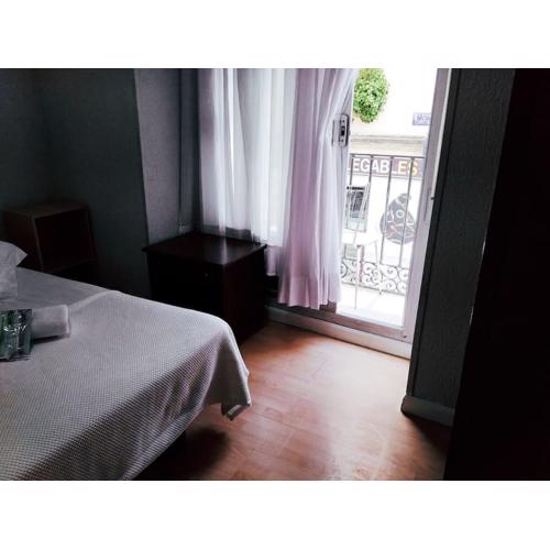 Apartamento HOTEL MONTAÑA LAVAPIES