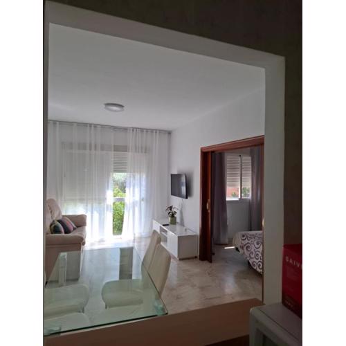 Apartamento individual con piscina