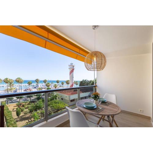 Apartamento junto al Faro .Marbella centro.Vistas mar y el puerto.
