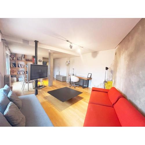 Apartamento moderno, buena zona