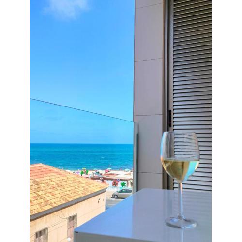 Apartamento Moderno Primera Línea en Los Locos