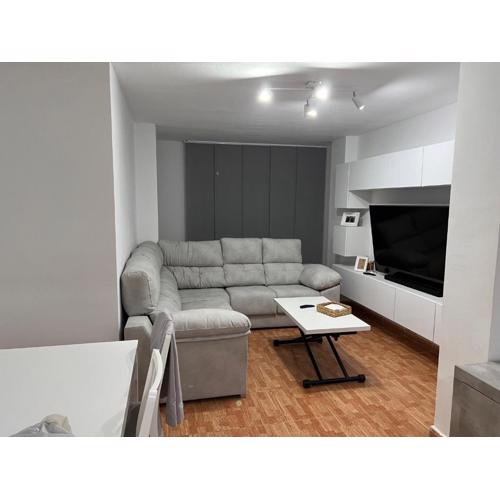 Apartamento moderno recien reformado