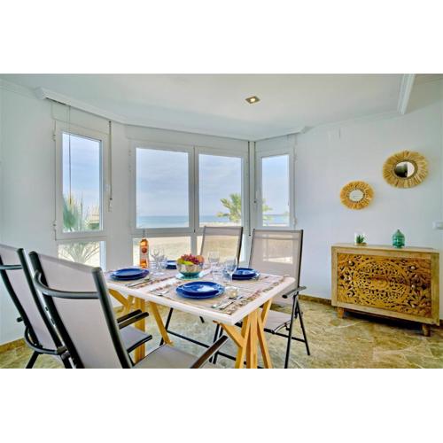 Apartamento Molinell 3A en primera línea del mar