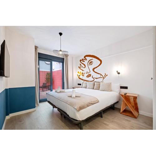 Apartamento picasso con patio trasero
