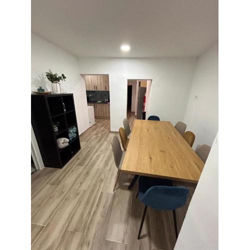 Apartamento recien reformado con 5 habitaciones y 3 baños