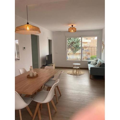 Apartamento recién reformado, parking consultar