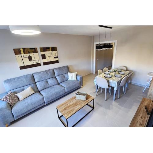 Apartamento REFORMADO con PARKING a 1 minuto de la PLAYA