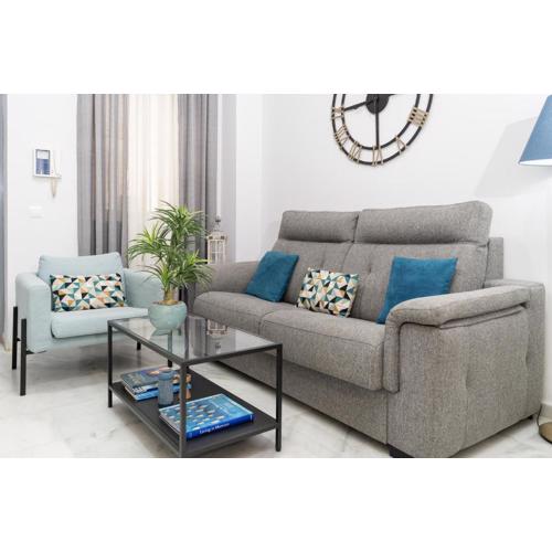 APARTAMENTO TRIANA DELUXE CON PATIO PRIVADO