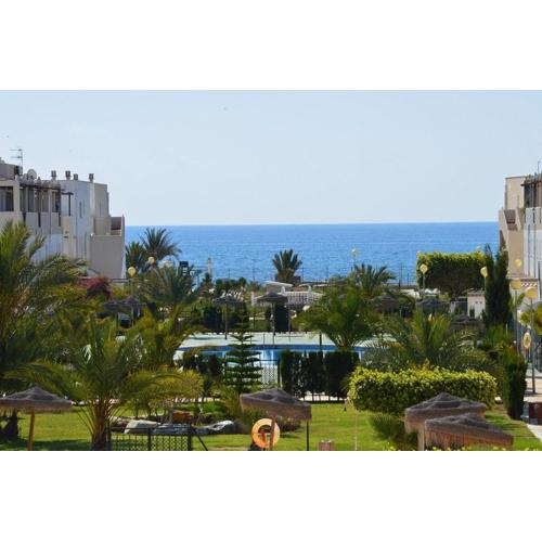 APARTAMENTO URBANIZACION 1ºLINEA DE PLAYA NUDISTA