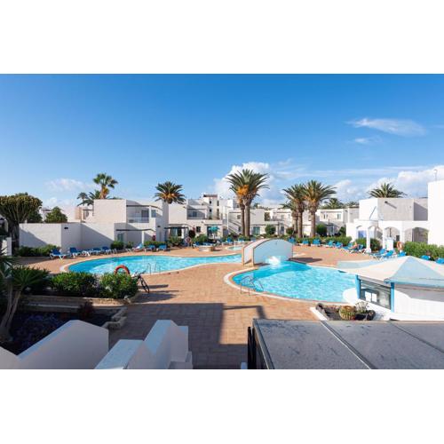 Apartamentos Alisios con terraza y piscina
