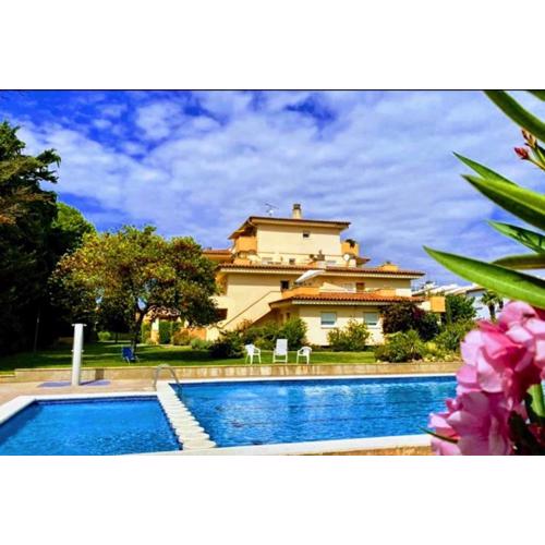 Apartamentos Stil Mar Anna - L\