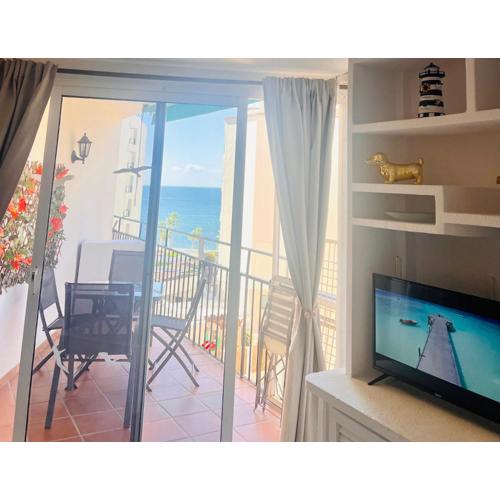 Apartamentos Torre de Marbella El Fuerte - Heart of Marbella, Steps from the Beach
