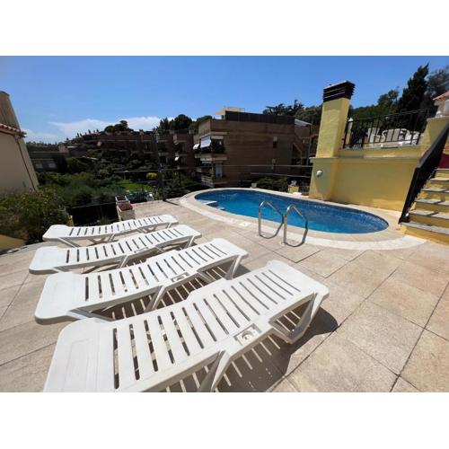 Apartaments Monjardí