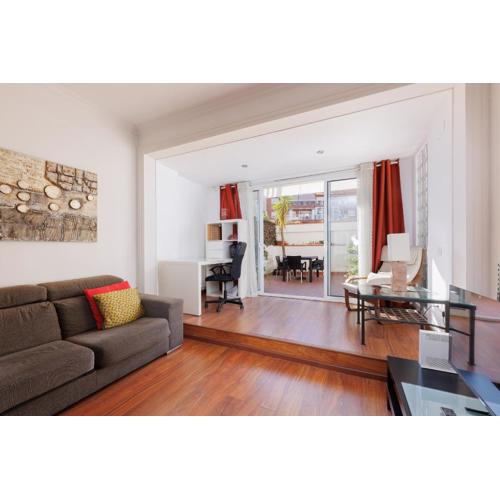 ApartEasy - Private Terrace, 3-Bedroom Apartment