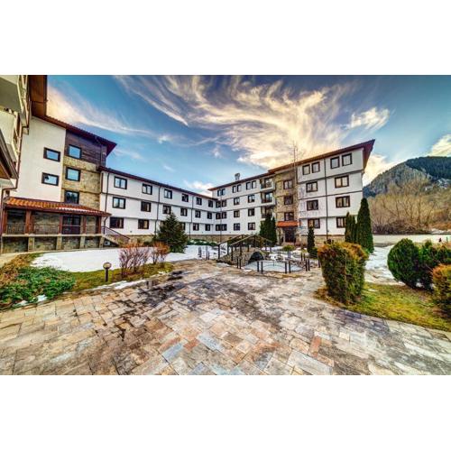 Aparthotel Silver Hills Free Parking