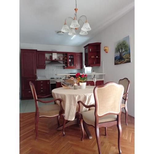 Apartman 4 - private parking and sea view