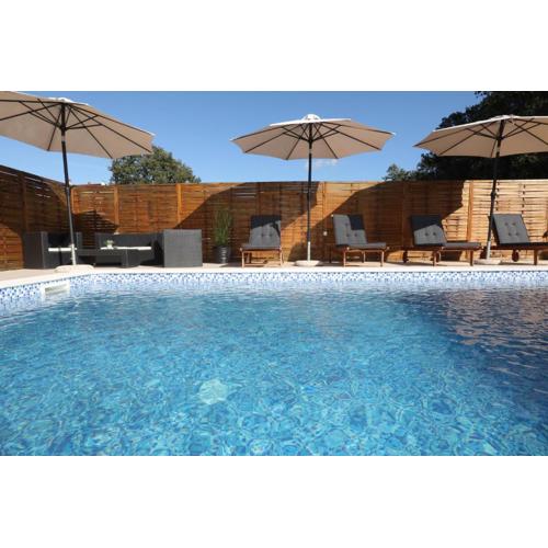 Apartman Debora sa privatnim bazenom