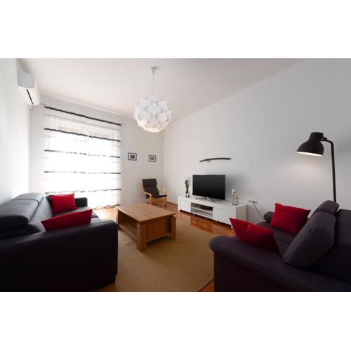 Apartman Lari