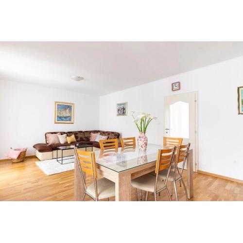 Apartman Mak