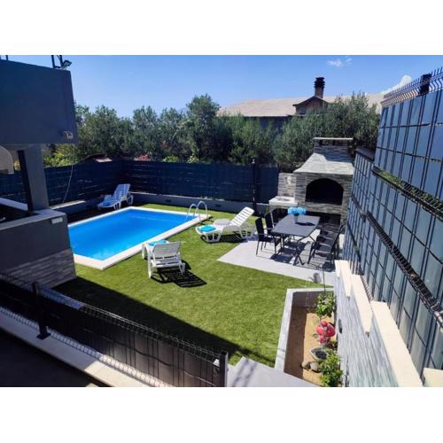 Apartman M&S s bazenom Split - Podstrana