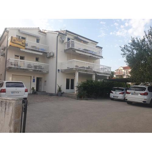 Apartmani I+J Miletic