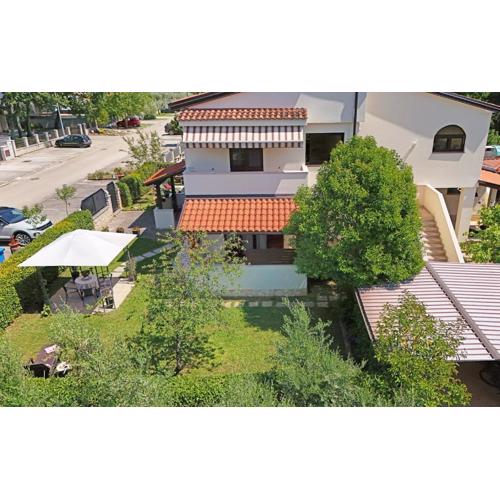 Apartmani Irena Arvaj