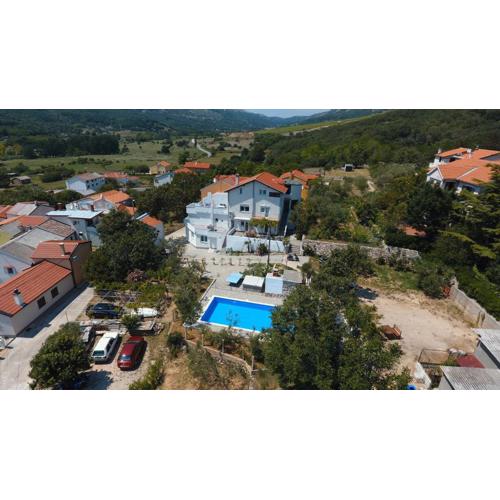 Apartmani M