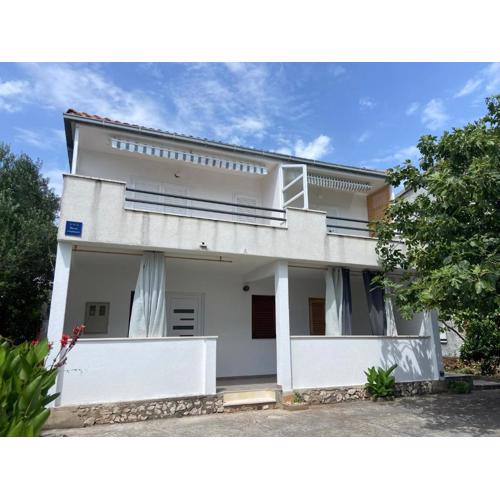 Apartmani Mara Rogoznica