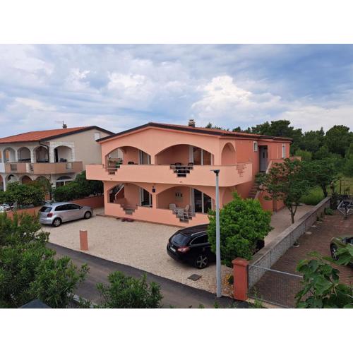 Apartmani Mazalović