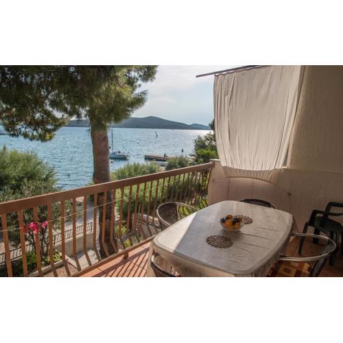 Apartmani Mima - Shoreline house
