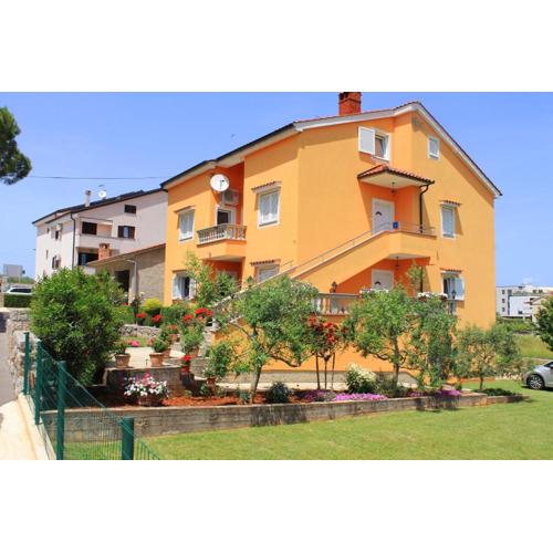 Apartmani Mladenka