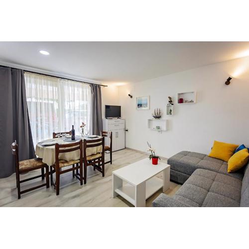 Apartmani Viktor Rogoznica