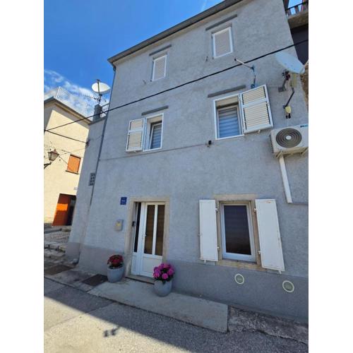 Apartmant Bionda Novi Vinodolski, cozy and nice apartment for 4 people in the city center