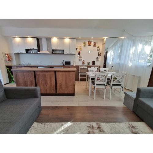 Apartment 15
