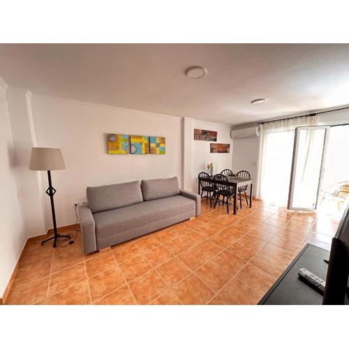 Apartment 2 minutes walk from the sea