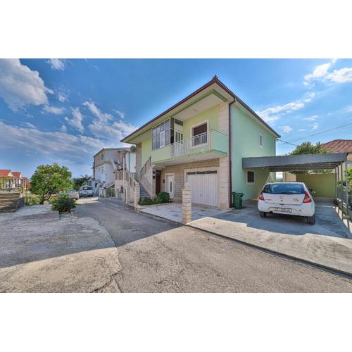 Apartment 3M
