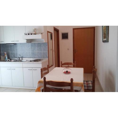 Apartment 612-3