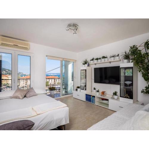 Apartment Adriatic Pearl - One Bedroom Apartment with Balcony and Sea View