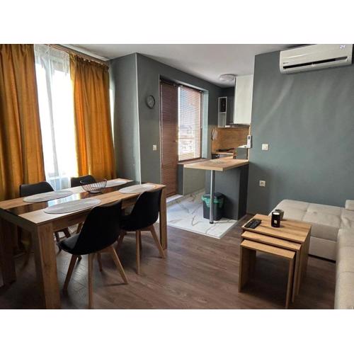 Apartment Alex - Апартамент Алекс