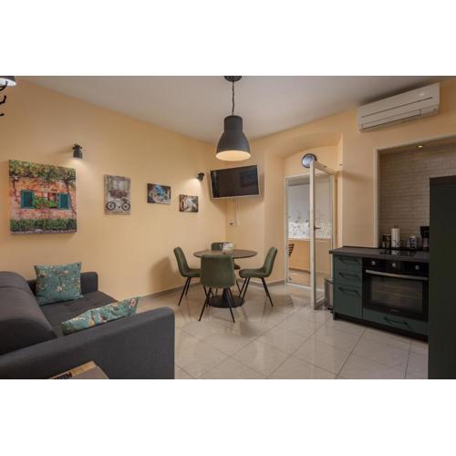 Apartment Amfiteatar Pula Old Town - Happy Rentals
