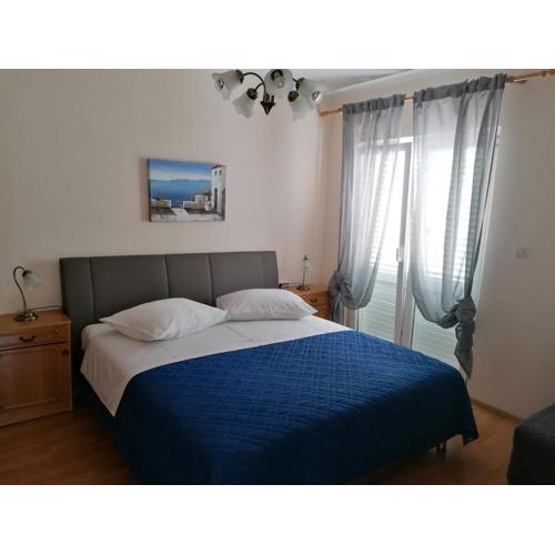 Apartment and room Gušćić