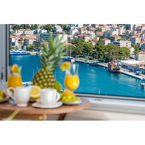 Apartment Antonija With Sea View