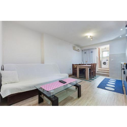 Apartment Arena