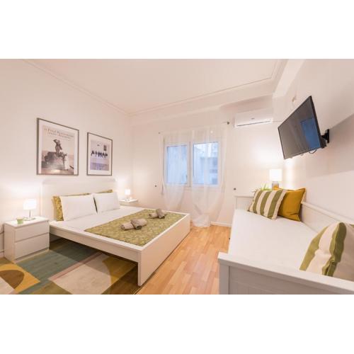 Apartment at Megaro Mousikis st semi basement 1bed 2 pers by MPS