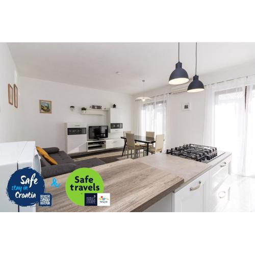 Apartment Beautiful Garden by Rent Istria