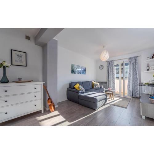Apartment Bella with Balcony